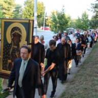 Crowds Pray with Czestochowa Icon Outside of Abortion Mills in Maryland - a Life-Saving Impact in America